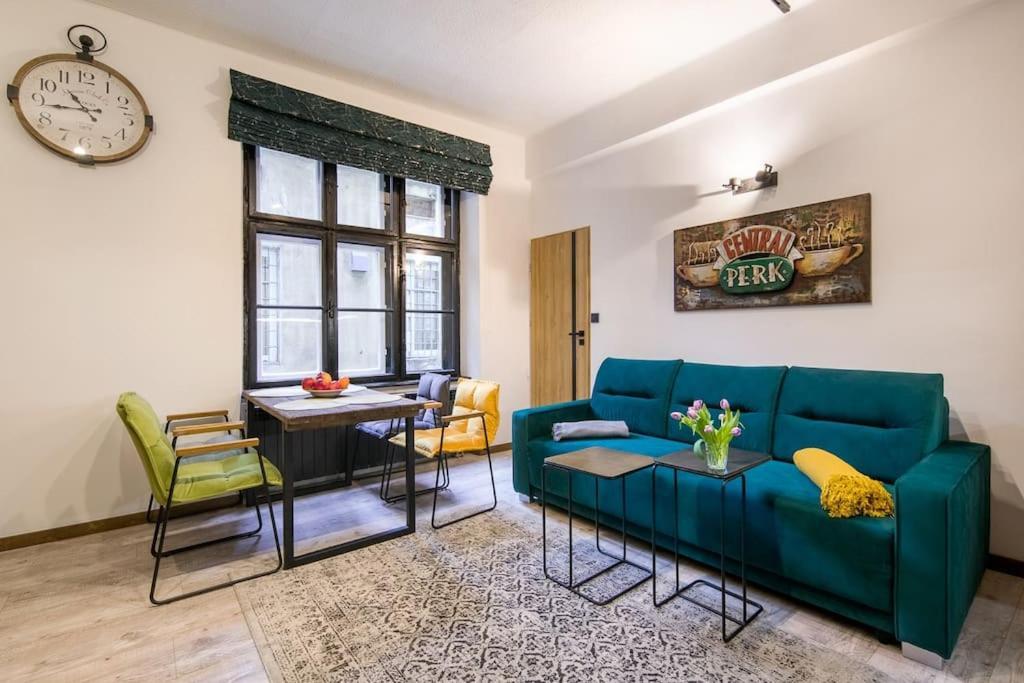 Feel Like Home In Краков Экстерьер фото